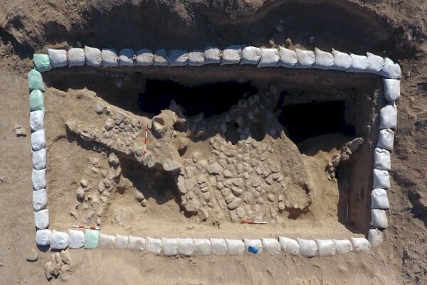 UNESCO etiketli Bisotun'da ortaya çıkarılan Seleukos ve Part kalıntıları